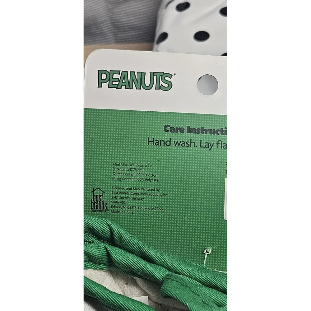NWT PEANUTS 2pack oven mini‎ mittens kitchen 100% cotton